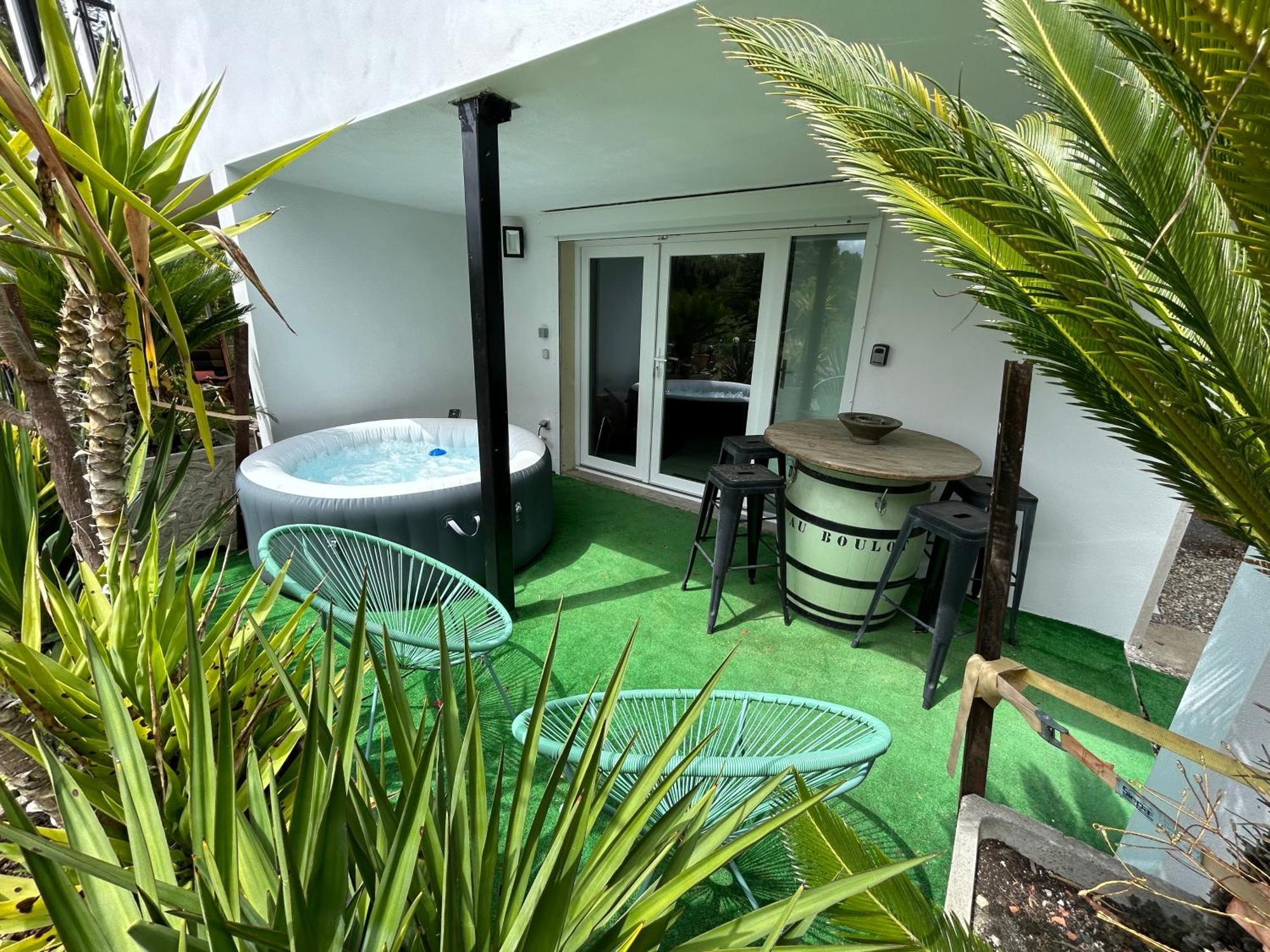 Appart-One Terrasse Jacuzzi Parking Carcassonne Exterior foto