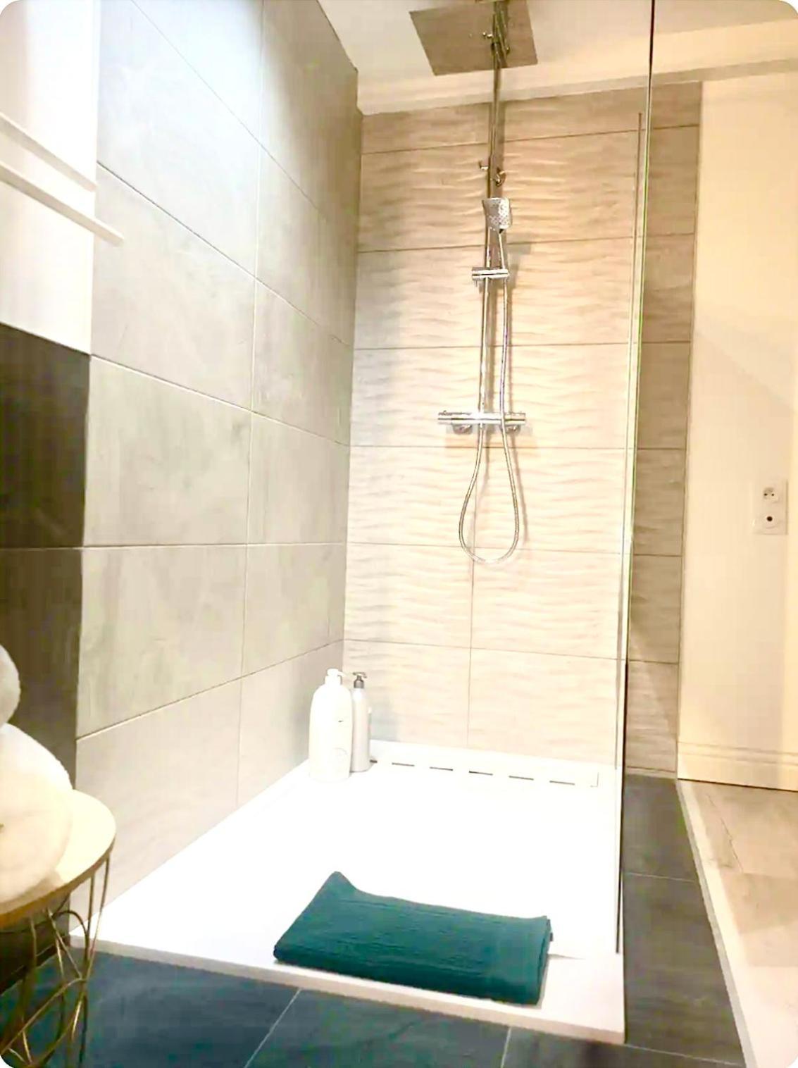 Appart-One Terrasse Jacuzzi Parking Carcassonne Exterior foto